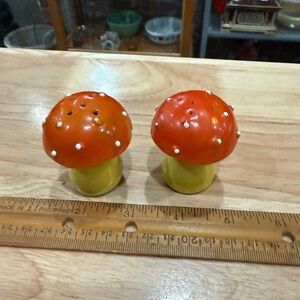 Mushroom Salt and Pepper Shakers Vintage Japan